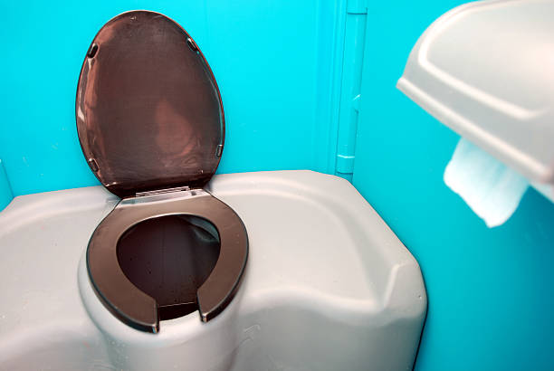 Portable Toilet Options We Offer in Alma, AR